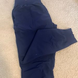 Lululemon jogger navy color very comfortable size 12